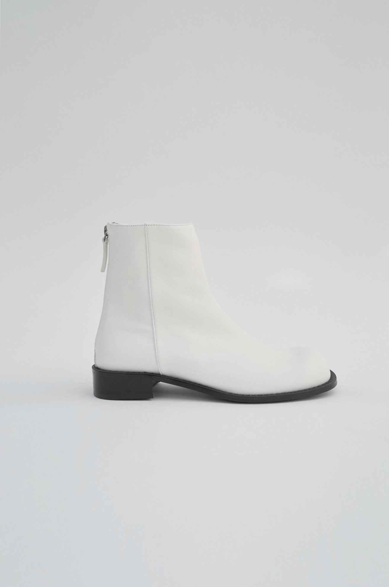 Round Toe Ankle Boots (WHITE)